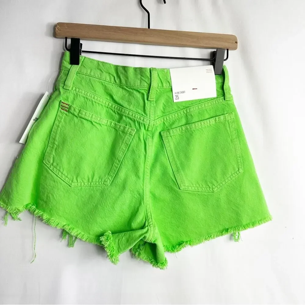 UO BDG Chewed A-Line Denim Shorts Bright Green NWT in Size 25